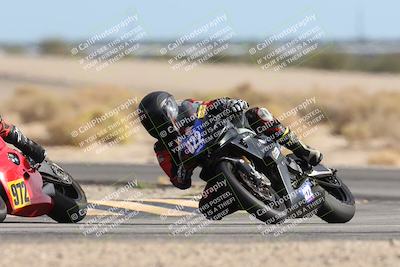 media/Nov-16-2025-Race Pace (Sun) [[8c5fa54630]]/Verified Riders/9-Turn 16 (150pm)/